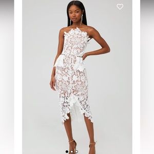 Elliatt Times Dress White